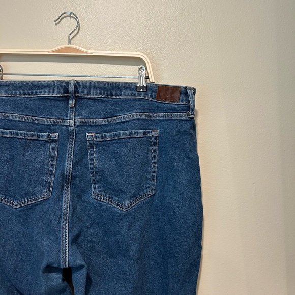 Hollister ultra high rise mom jeans - Picture 4 of 8